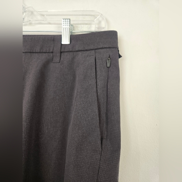 Lululemon Commission Shorts Classic 10" Ventlight Mesh Mens Size 33 Gray - Picture 5 of 8